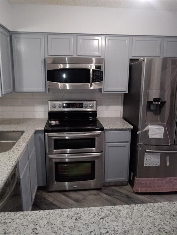 Foto del edificio - 3411 S Briar Knoll Dr