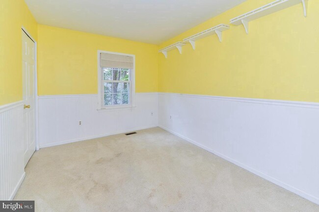 Building Photo - 5711 Oakshore Ct