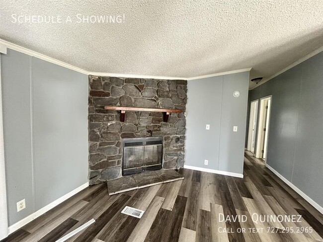 Building Photo - 3201 Iona-