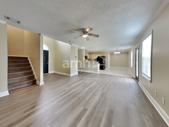 Foto del edificio - 113 Willow Lakes Ct
