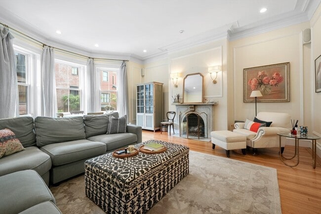 Building Photo - 28 Marlborough St