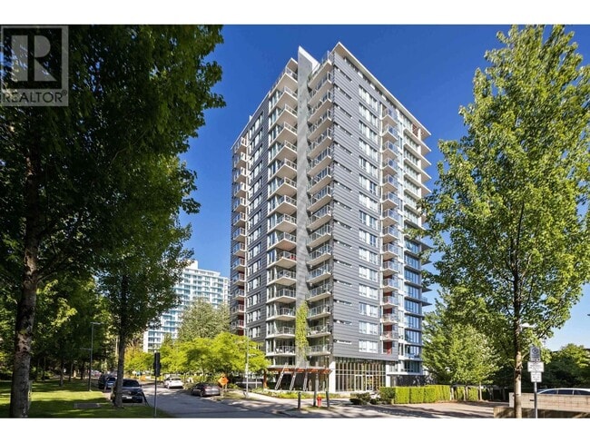 Building Photo - 5728-5728 Berton Ave