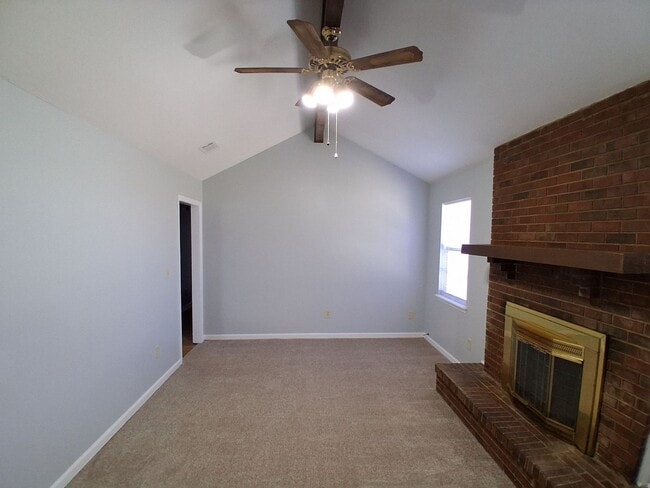Building Photo - 2907 Lander Ct