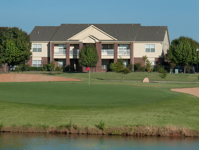 Foto del edificio - The Fairways at Moore