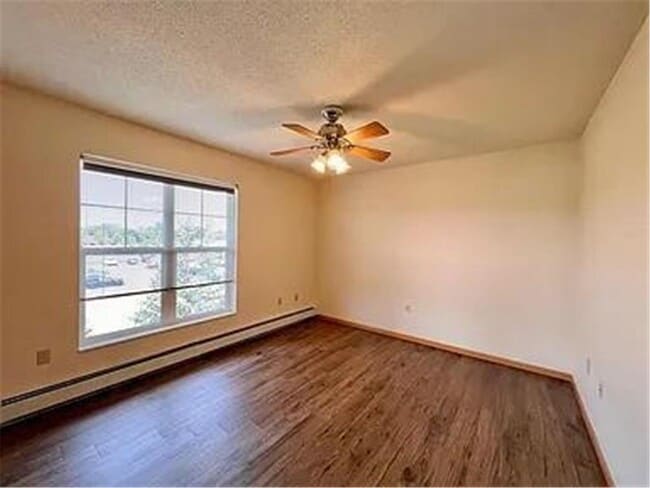 Building Photo - 901 Dominion Dr