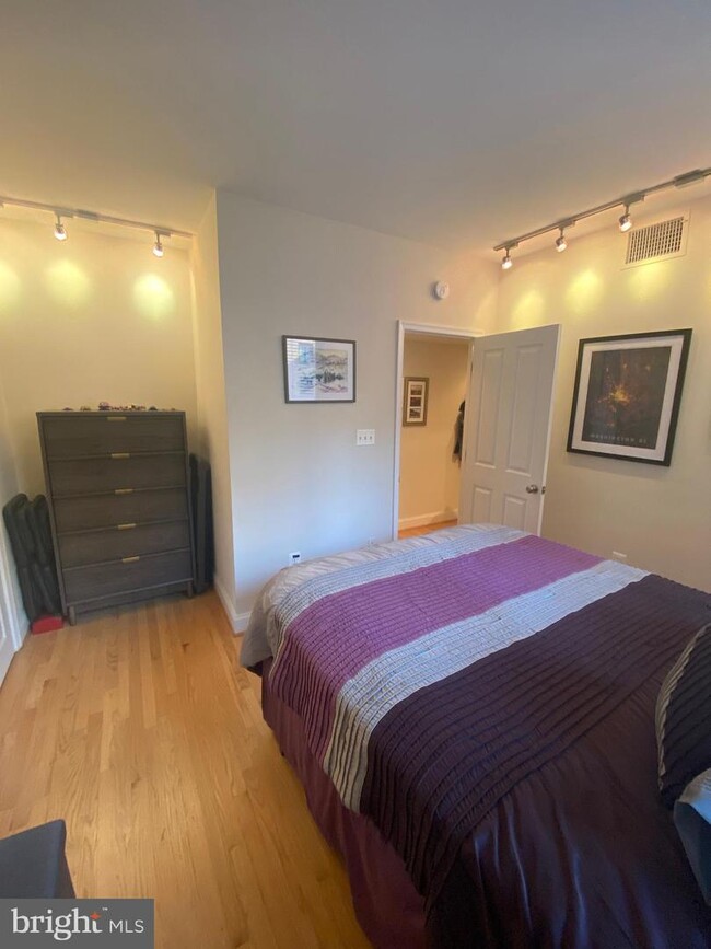 Foto del edificio - 1701 16th St NW