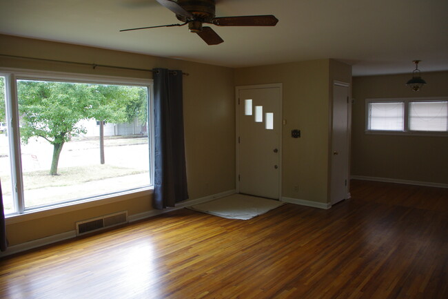 Living Room - 15 W 15th Ave