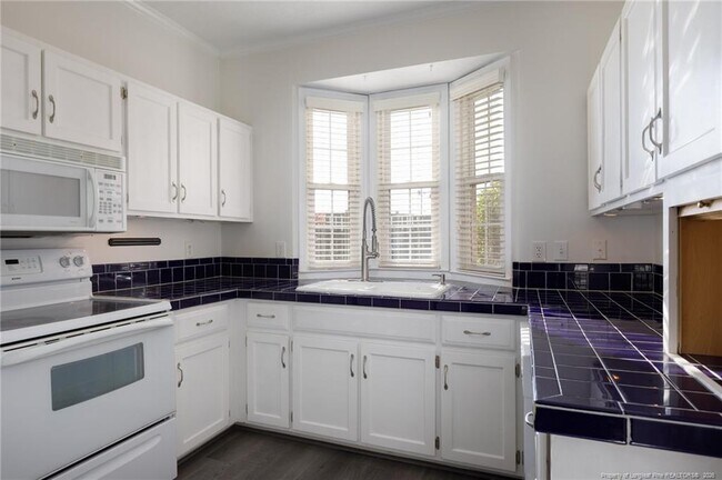 Foto del edificio - 1228 Woodland Dr