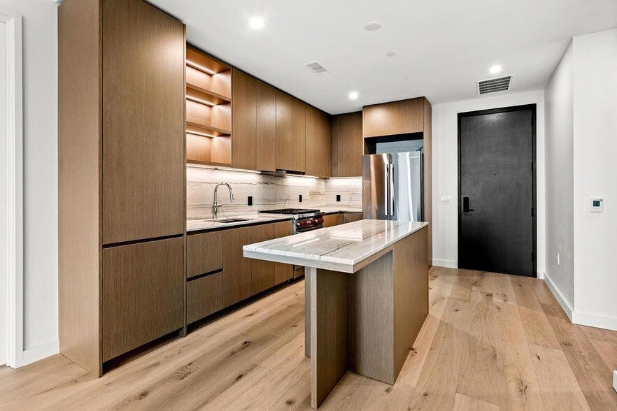 Foto principal - 610 Davis St