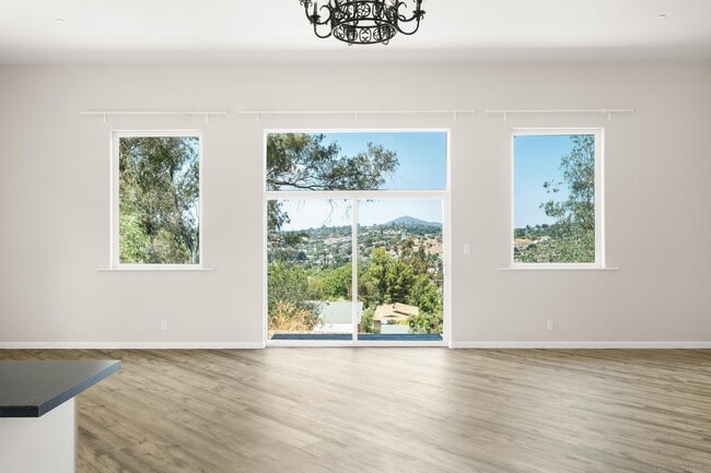 Building Photo - 9427 Vista Dr