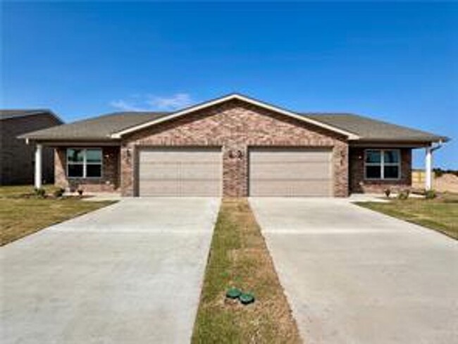 Building Photo - Mason Valley Townhomes