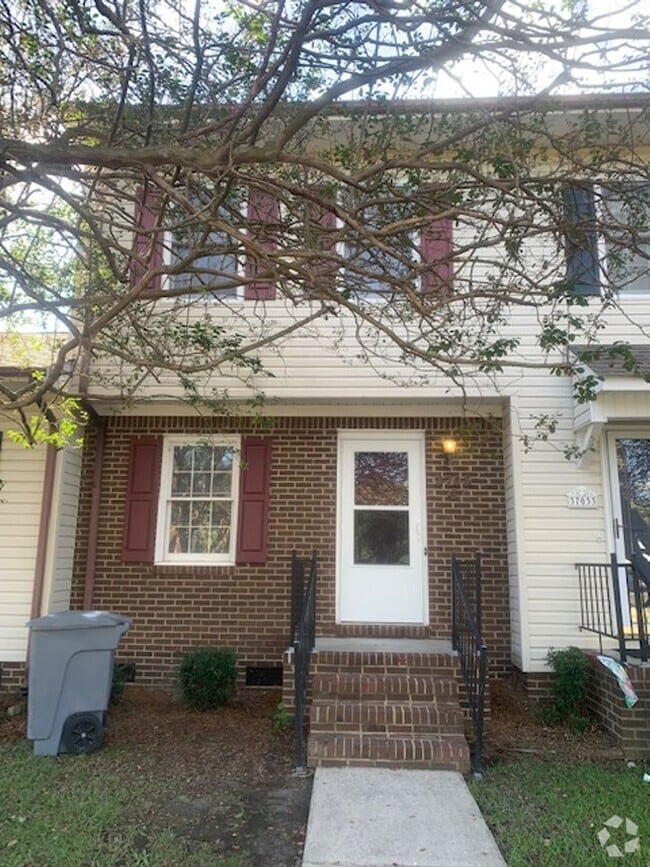 Building Photo - 3703 Cliffridge Dr