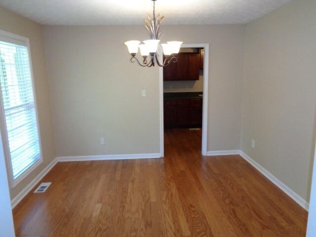 Building Photo - 5110 Salem Dr