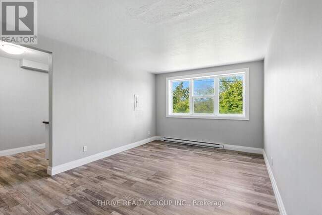 Building Photo - 435 Nelson St