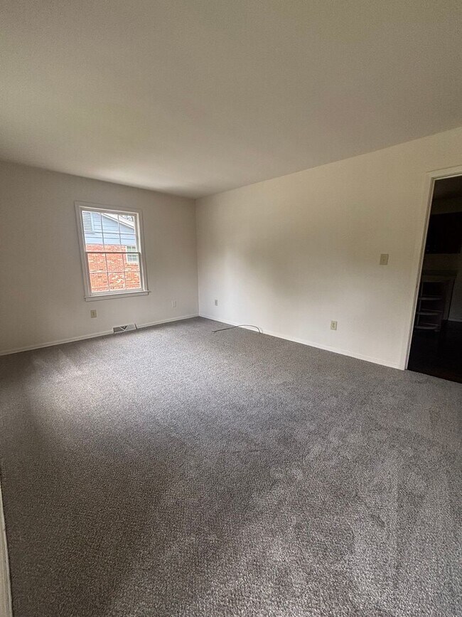 Foto del edificio - 3 bedroom 1.5 bathroom home!