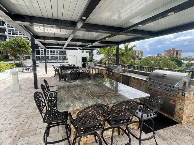 Foto del edificio - 531 N Ocean Blvd