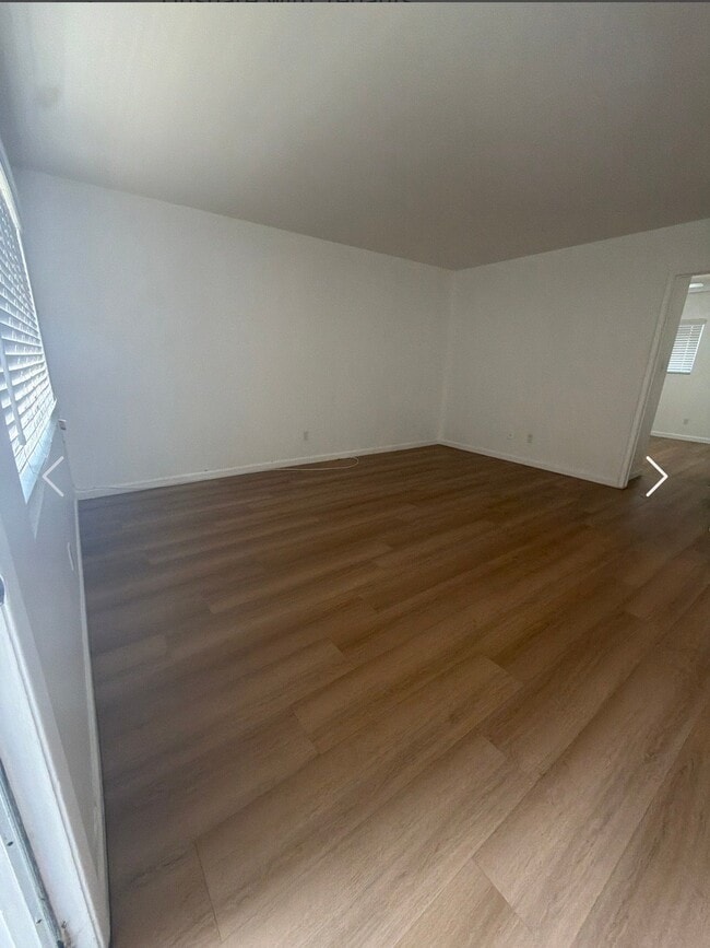 Photo - 444 E Rowland St Apartment