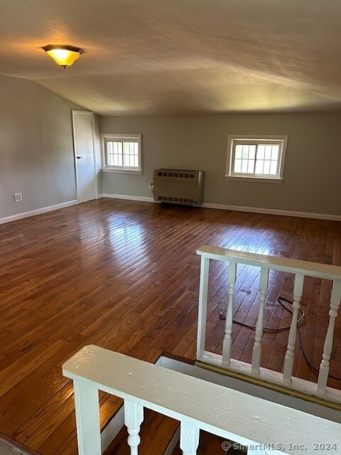 Building Photo - 189 Divinity St