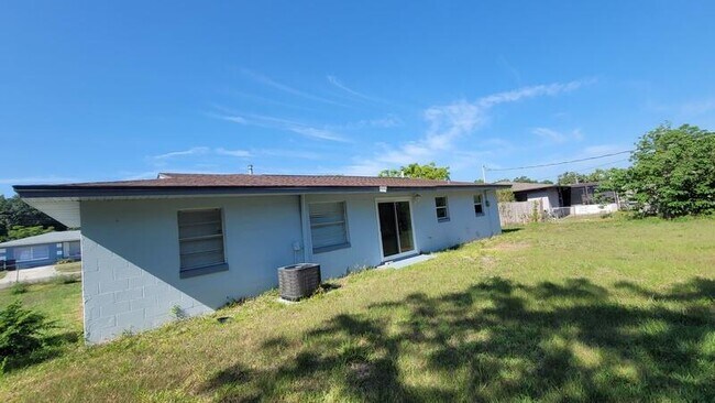 Foto del edificio - 1190 Pine Valley Ln