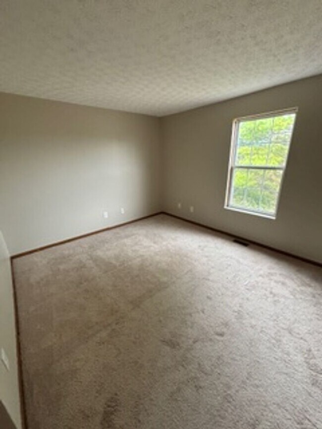 Foto del edificio - 5685 Barney Ln