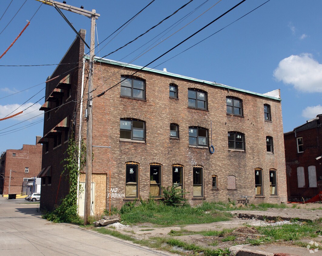 Foto principal - 421 13th St
