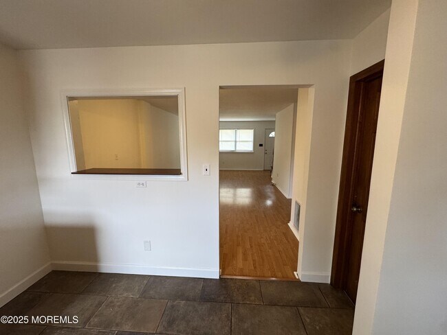Foto del edificio - 156 Primrose Ln