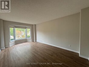 Building Photo - 2034 Oxford Ave