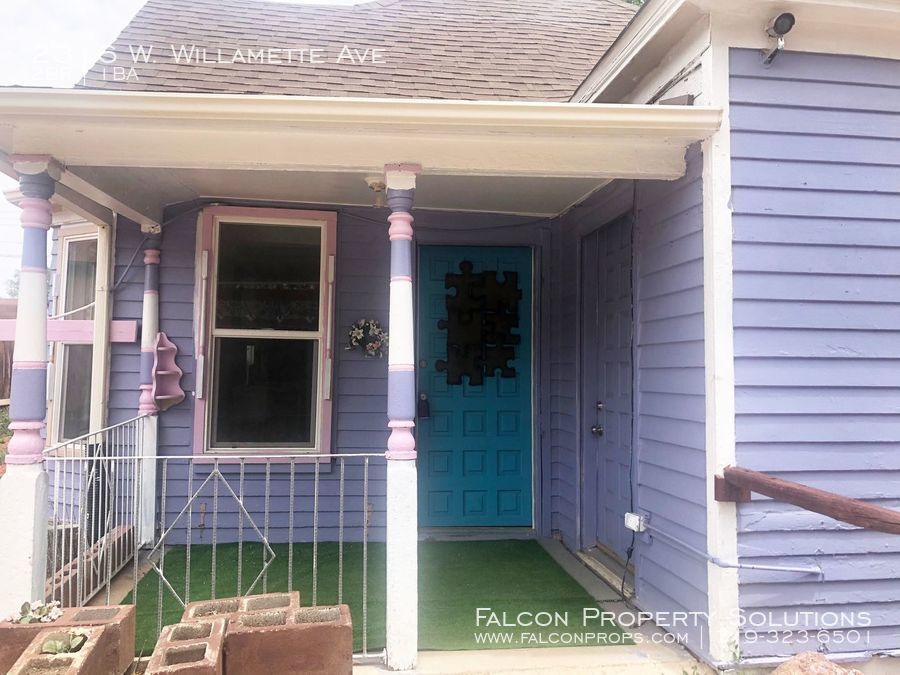 Primary Photo - Westside Dollhouse!