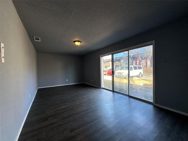 Building Photo - 1108 Yukon Dr