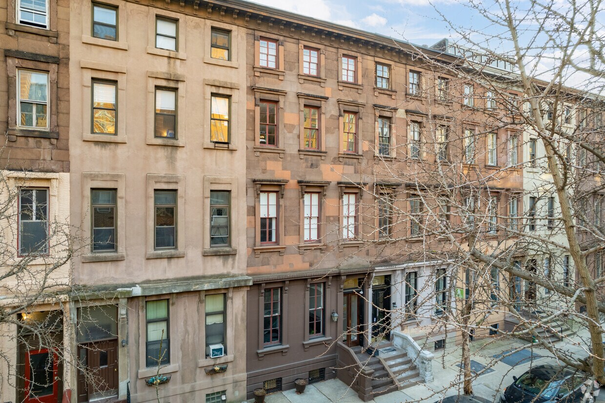 Primary Photo - 1508 Pine St