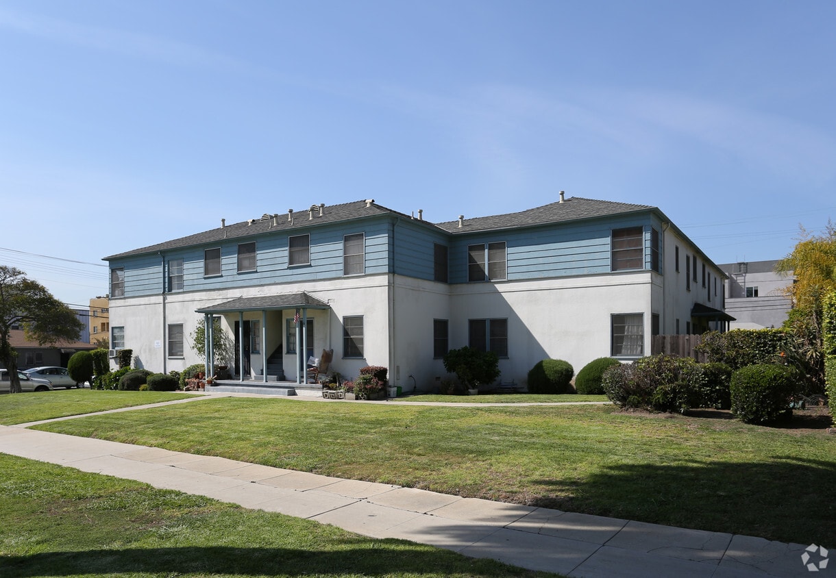 Building Photo - 11941-11945 Washington Pl