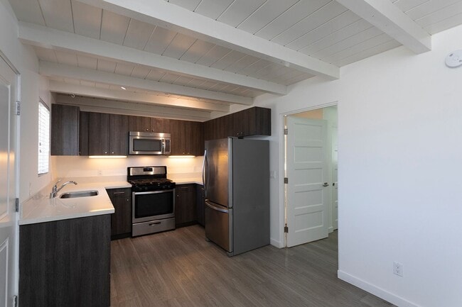 Foto del edificio - Modern Ocean Beach 1 Bed/1 Bath Apartment ...