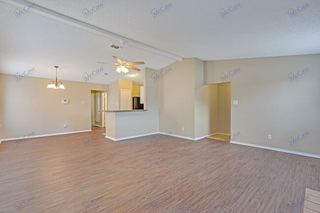Building Photo - Great 2/1 Home in Fort Worth!