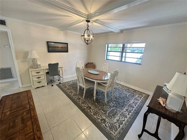 Foto del edificio - 4572 Red Maple Rd