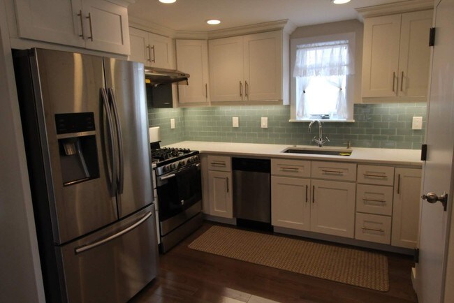 Building Photo - Brand New 2Bed/2Bath