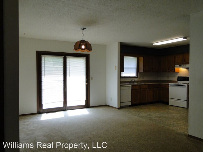 Building Photo - 810 Innsbrook Dr