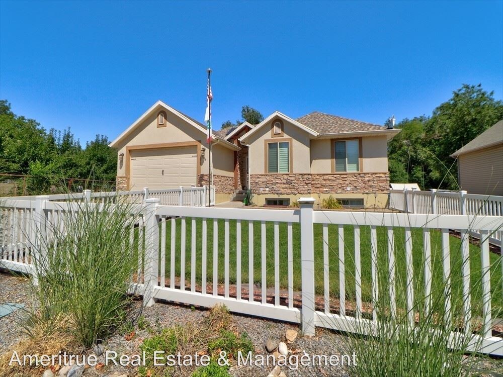 269 E 400 N, Santaquin, UT 84655 Apartment for Rent in Santaquin, UT