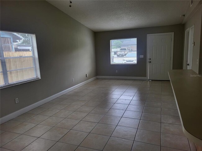 Building Photo - 9819 River Pines Ct