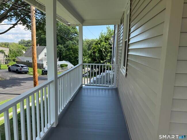 Foto del edificio - 287 Old Stratfield Rd