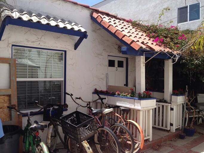Building Photo 1 - Newport Beach Triplex