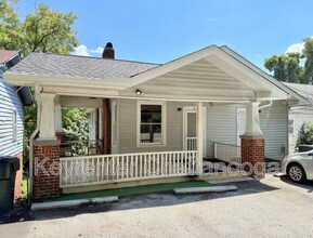 Building Photo - 112 S Seminole Dr