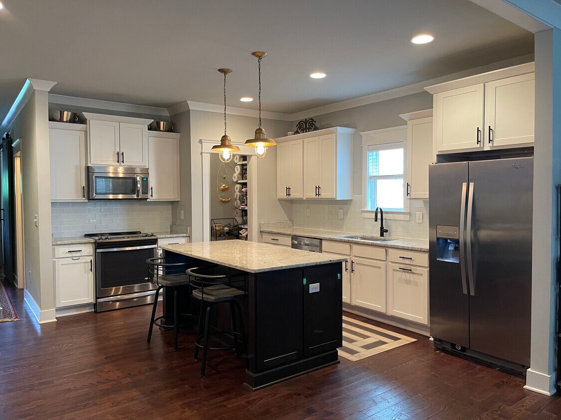 631 James Ave, Nashville, TN 37209 Townhome Rentals in Nashville TN