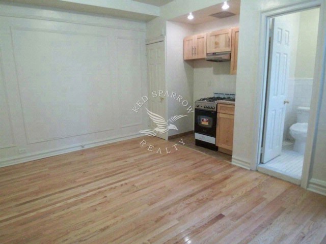 Building Photo - 141 W 139th St