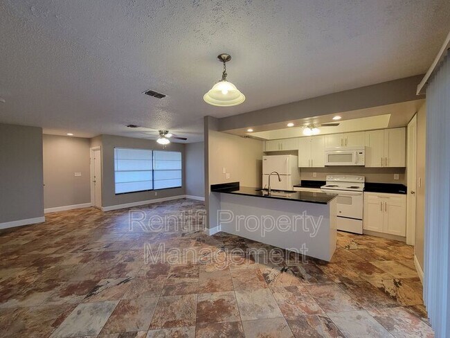 Photo - 2333 SE 6th Ln Apartment