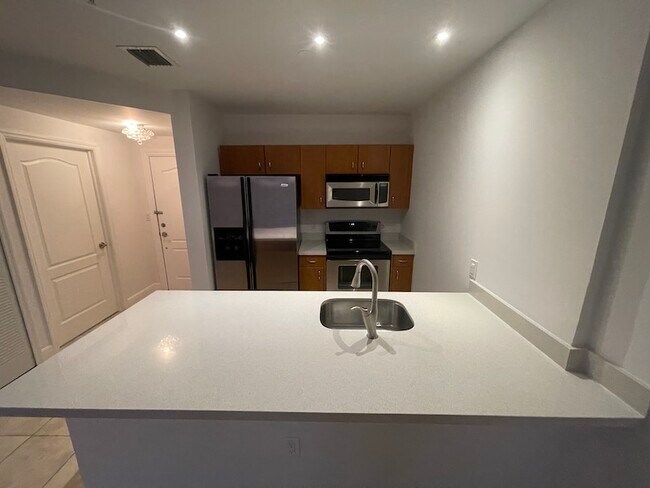 Foto del edificio - 2400 SW 27th Ave