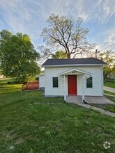 Building Photo - 806 N Roche St