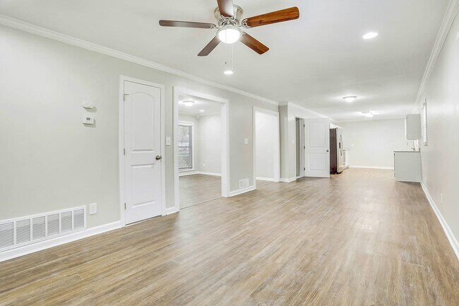 Foto del edificio - 183 Whitfield Dr Sw