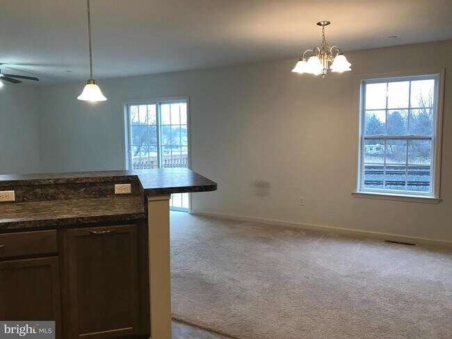 Building Photo - 186 Braeburn Way