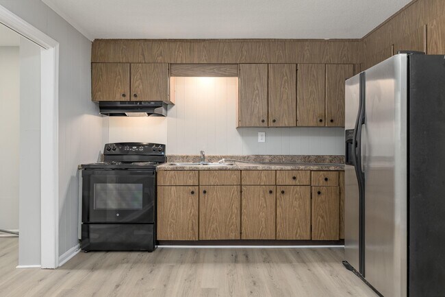 Foto del edificio - 7742 Holiday Hills Cir