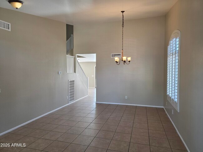 Foto del edificio - 1605 E Melanie St